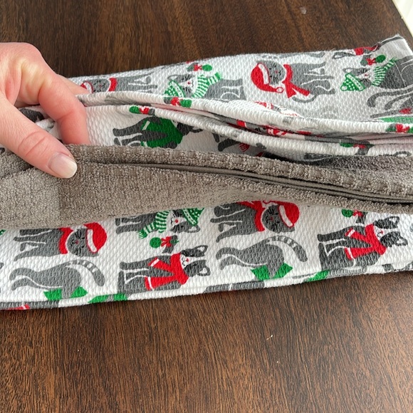 NWT 3-pack Hand Towels, Kitchen Christmas Cats - Picture 3 of 5